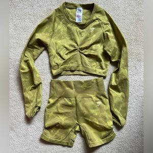 Adapt Animal Seamless Gymshark Set